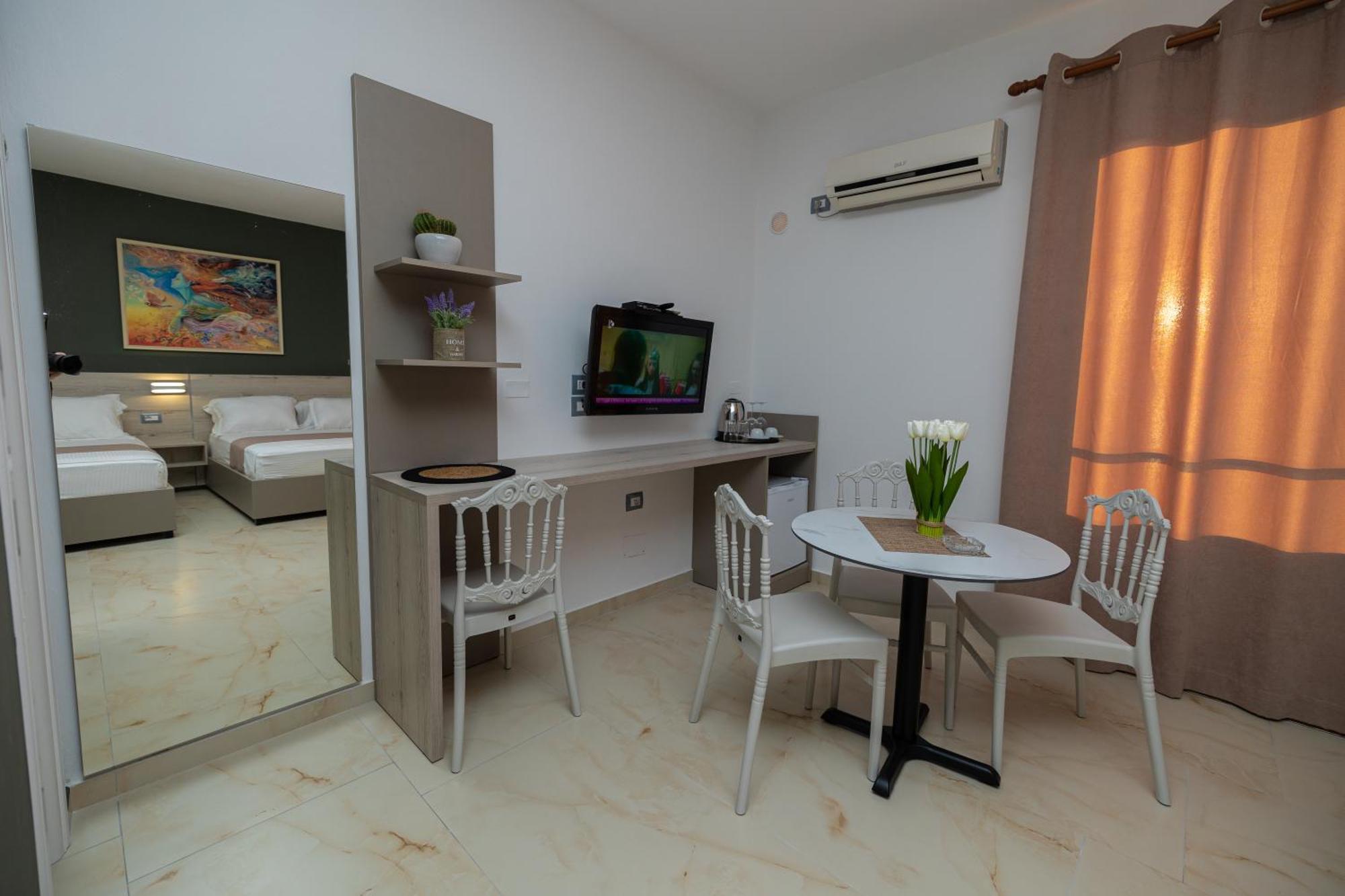 Hotel Idi Vlore Exterior photo