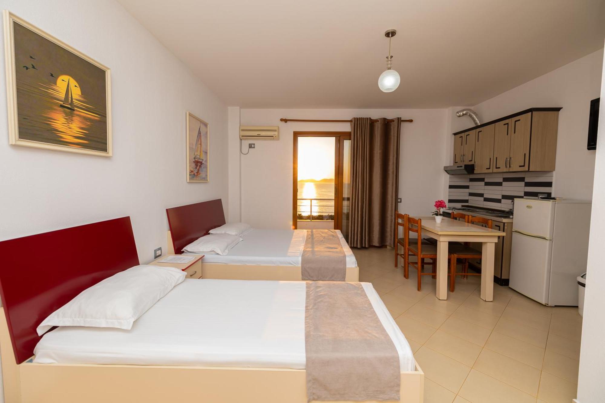 Hotel Idi Vlore Exterior photo