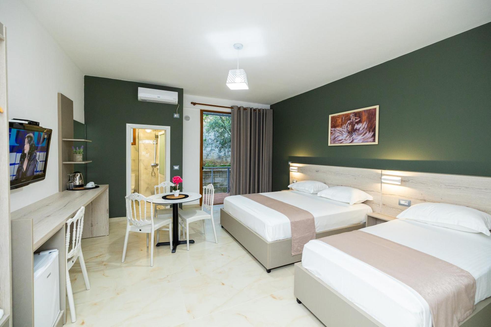 Hotel Idi Vlore Exterior photo