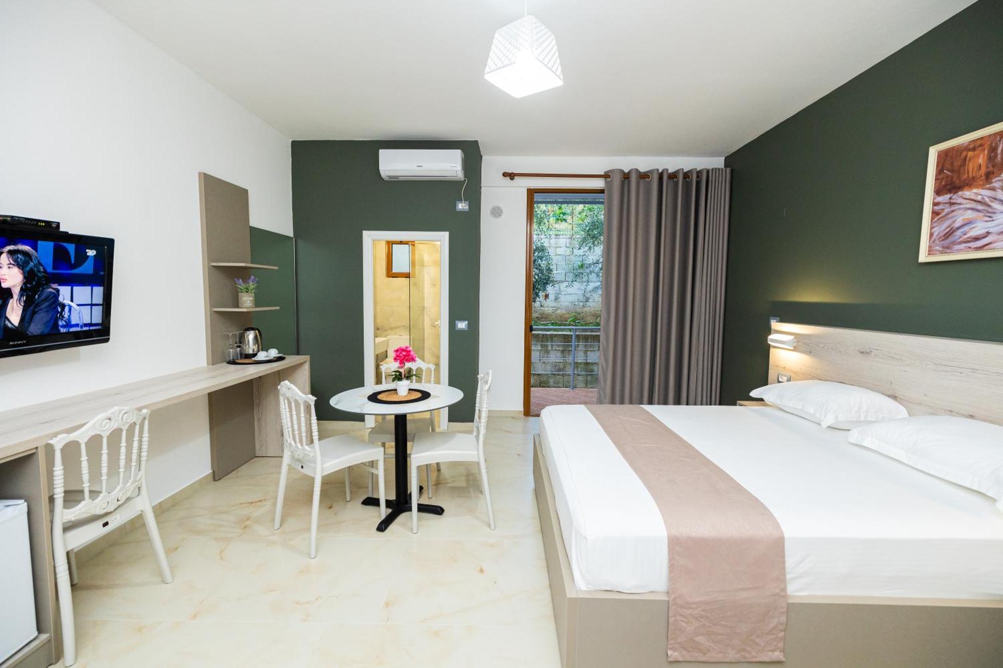Hotel Idi Vlore Exterior photo